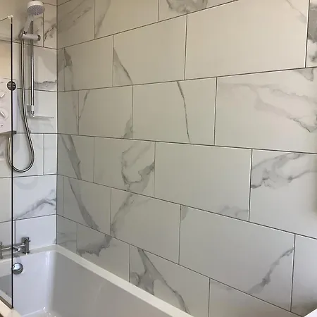 Jeffersons Abbey Road Serviced (adults Only) Appartamento Barrow-in-Furness