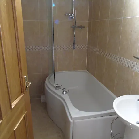 Jeffersons Abbey Road Serviced (adults Only) Barrow-in-Furness