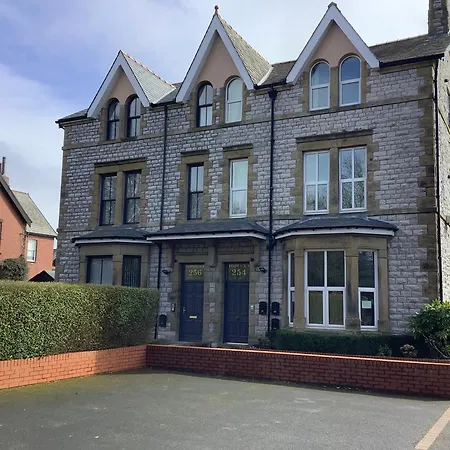 Jeffersons Abbey Road Serviced (adults Only) * Barrow-in-Furness