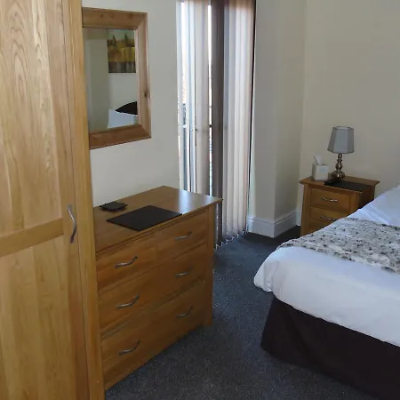 Jeffersons Abbey Road Serviced (adults Only) Apartment Barrow-in-Furness