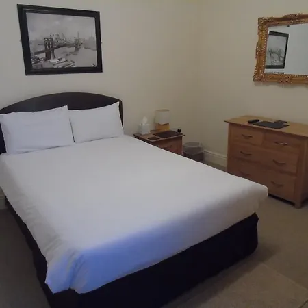 Jeffersons Abbey Road Serviced (adults Only)